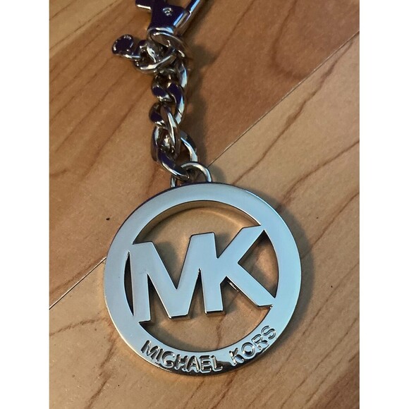 Michael Kors Silver Tone Key Chain Keychain Logo Circular Bag Charm Pendant Fob - Picture 3 of 6